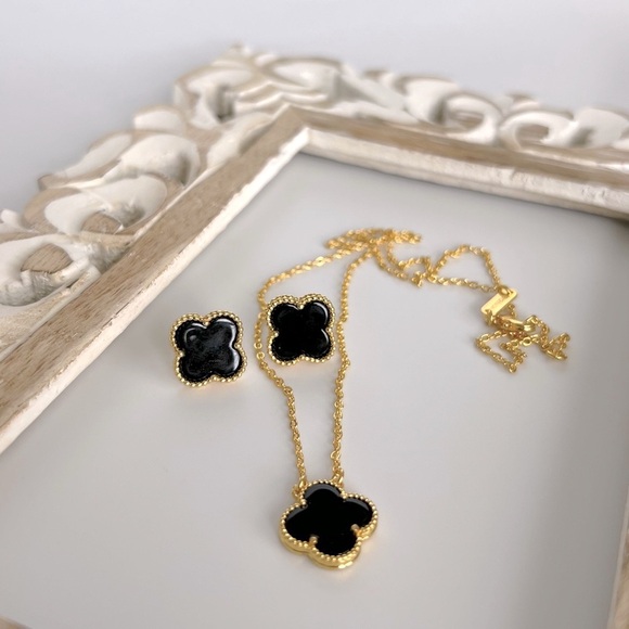 14k Gold Plated Clover Necklace and Earrings Set Black Onyx Stone - Picture 4 of 7